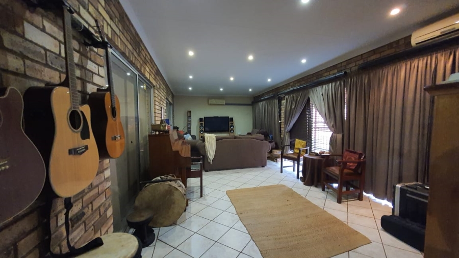 4 Bedroom Property for Sale in Cashan North West